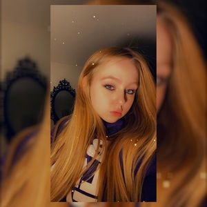 Meet your Posher, Courtney